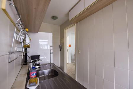 Apartamento à venda com 76m², 3 quartos e 2 vagas Apartamento à venda com 76m², 3 quartos e 2 vagasCozinha