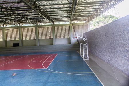 Casa de condomínio à venda com 280m², 3 quartos e 4 vagas Casa de condomínio à venda com 280m², 3 quartos e 4 vagasQuadra Esportiva