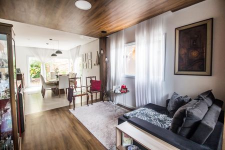 Casa de condomínio à venda com 280m², 3 quartos e 4 vagas Casa de condomínio à venda com 280m², 3 quartos e 4 vagasSala