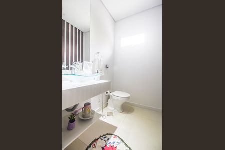 Casa de condomínio à venda com 280m², 3 quartos e 4 vagas Casa de condomínio à venda com 280m², 3 quartos e 4 vagasLavabo