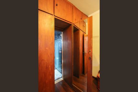 Casa à venda com 500m², 3 quartos e 4 vagasBanheiro da Suíte