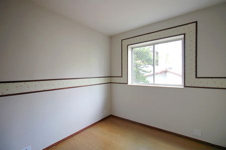 Apartamento à venda com 130m², 3 quartos e 2 vagasQuarto 2