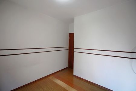 Apartamento à venda com 130m², 3 quartos e 2 vagasQuarto 3