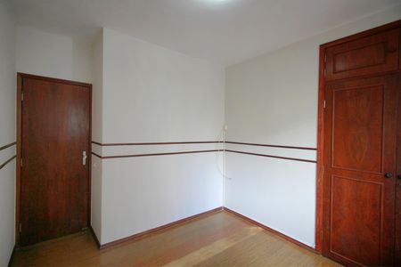 Apartamento à venda com 130m², 3 quartos e 2 vagasQuarto 3