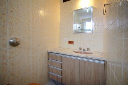 Apartamento à venda com 130m², 3 quartos e 2 vagasBanheiro da Suíte