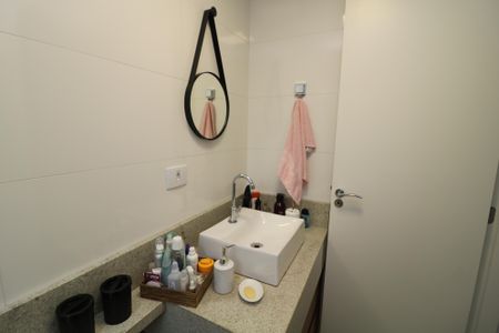 Apartamento à venda com 44m², 1 quarto e sem vagaBanheiro da Suíte