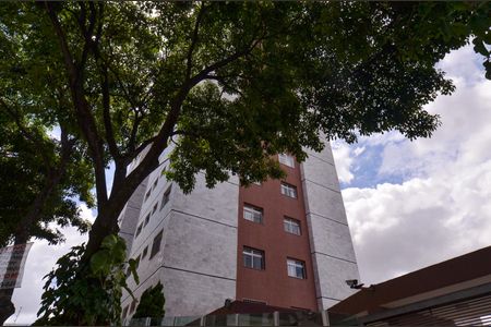 Apartamento à venda com 75m², 2 quartos e 1 vagaFachada