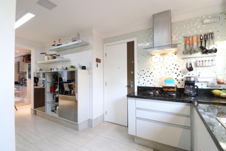 Apartamento para alugar com 232m², 3 quartos e 4 vagasCozinha