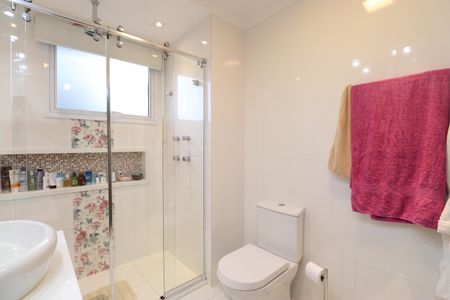 Apartamento para alugar com 232m², 3 quartos e 4 vagasBanheiro da Suíte 2