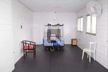 Apartamento à venda com 48m², 2 quartos e 1 vaga Apartamento à venda com 48m², 2 quartos e 1 vagaPlayground