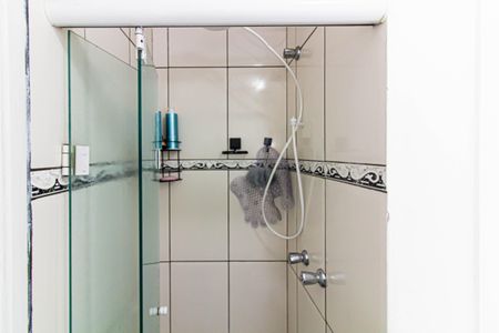 Apartamento à venda com 48m², 2 quartos e 1 vaga Apartamento à venda com 48m², 2 quartos e 1 vagaBanheiro