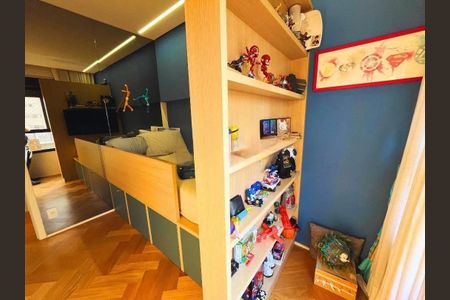 Apartamento à venda com 218m², 3 quartos e 4 vagas
