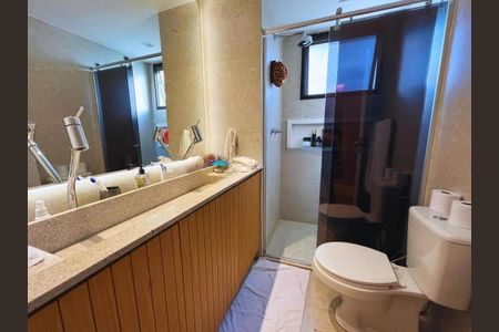 Apartamento à venda com 218m², 3 quartos e 4 vagas