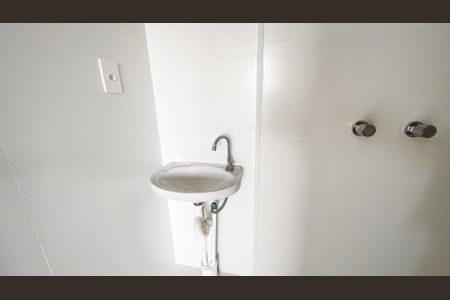 Apartamento à venda com 39m², 2 quartos e 1 vaga Apartamento à venda com 39m², 2 quartos e 1 vagaBanheiro