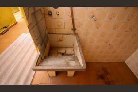 Casa à venda com 203m², 2 quartos e 2 vagas Casa à venda com 203m², 2 quartos e 2 vagasLavanderia