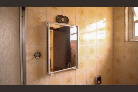 Casa à venda com 203m², 2 quartos e 2 vagas Casa à venda com 203m², 2 quartos e 2 vagasBanheiro Social