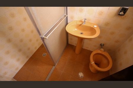 Casa à venda com 203m², 2 quartos e 2 vagas Casa à venda com 203m², 2 quartos e 2 vagasBanheiro Social