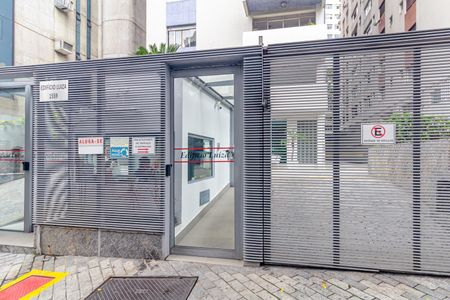 Apartamento à venda com 120m², 3 quartos e 1 vagaFachada