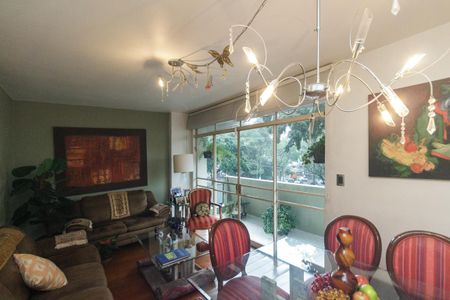 Apartamento à venda com 120m², 3 quartos e 1 vagaSala