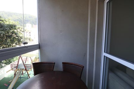 Apartamento para alugar com 54m², 2 quartos e 1 vagaVaranda