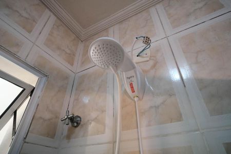 Casa à venda com 110m², 3 quartos e 3 vagasBanheiro 2