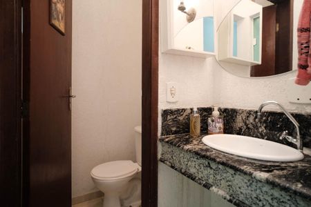 Casa à venda com 110m², 3 quartos e 3 vagasBanheiro 3