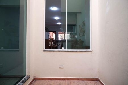 Casa à venda com 110m², 3 quartos e 3 vagasÁrea externa 