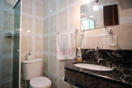 Casa à venda com 110m², 3 quartos e 3 vagasBanheiro 2