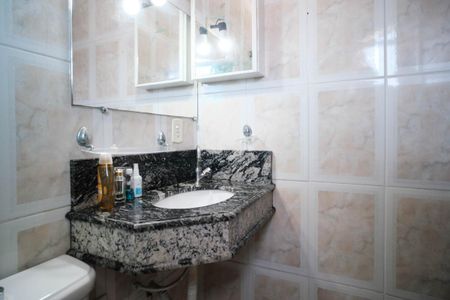 Casa à venda com 110m², 3 quartos e 3 vagasBanheiro