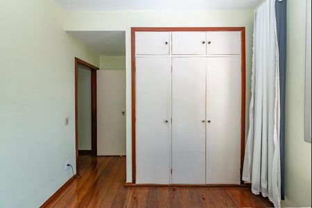 Apartamento à venda com 107m², 3 quartos e 1 vagaQuarto 3