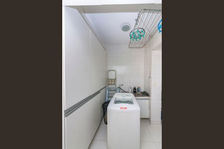 Apartamento à venda com 107m², 3 quartos e 1 vagaÁrea de Serviço