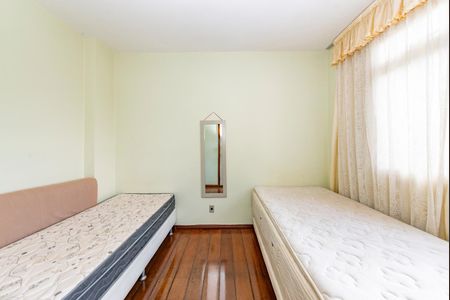 Apartamento à venda com 107m², 3 quartos e 1 vagaQuarto 2