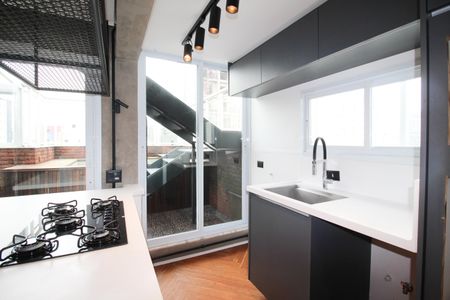 Apartamento à venda com 90m², 1 quarto e 2 vagas Apartamento à venda com 90m², 1 quarto e 2 vagasCozinha