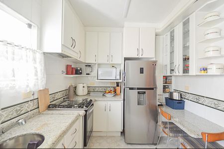 Apartamento à venda com 57m², 2 quartos e 1 vaga Apartamento à venda com 57m², 2 quartos e 1 vagaCozinha