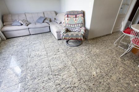 Apartamento à venda com 100m², 2 quartos e 1 vaga Apartamento à venda com 100m², 2 quartos e 1 vagaSala