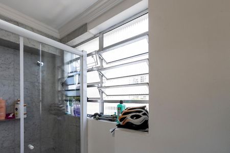 Apartamento à venda com 100m², 2 quartos e 1 vaga Apartamento à venda com 100m², 2 quartos e 1 vagaBanheiro da Suíte