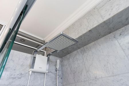 Apartamento à venda com 100m², 2 quartos e 1 vaga Apartamento à venda com 100m², 2 quartos e 1 vagaBanheiro da Suíte