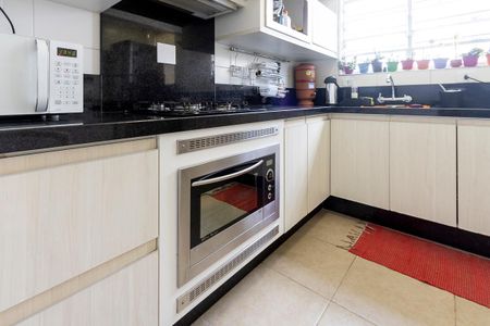 Apartamento à venda com 100m², 2 quartos e 1 vaga Apartamento à venda com 100m², 2 quartos e 1 vagaCozinha