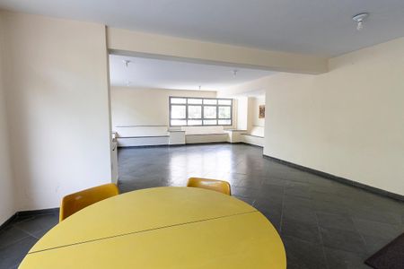 Apartamento à venda com 100m², 2 quartos e 1 vaga Apartamento à venda com 100m², 2 quartos e 1 vagaÁrea comum