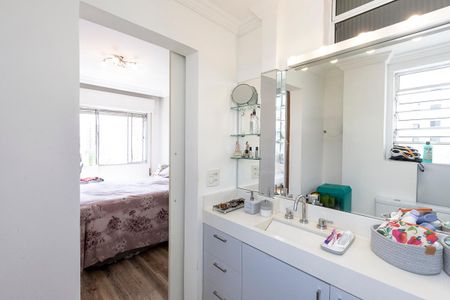 Apartamento à venda com 100m², 2 quartos e 1 vaga Apartamento à venda com 100m², 2 quartos e 1 vagaBanheiro da Suíte