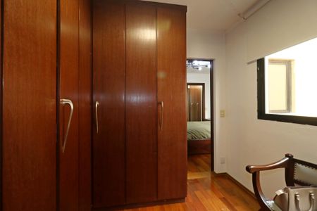 Apartamento à venda com 115m², 2 quartos e 2 vagasCloset da Suíte