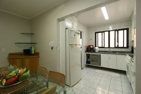 Apartamento à venda com 115m², 2 quartos e 2 vagasCozinha - Copa