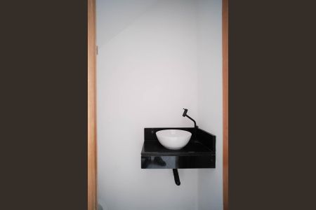 Casa à venda com 108m², 3 quartos e 2 vagasLavabo