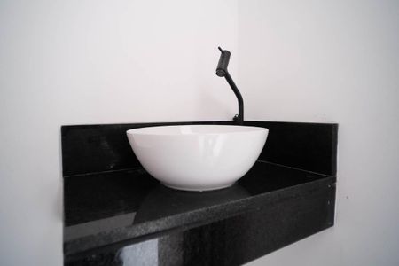 Casa à venda com 108m², 3 quartos e 2 vagasLavabo