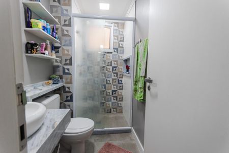 Apartamento à venda com 100m², 3 quartos e 2 vagas Apartamento à venda com 100m², 3 quartos e 2 vagasBanheiro Social