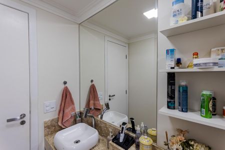 Apartamento à venda com 100m², 3 quartos e 2 vagas Apartamento à venda com 100m², 3 quartos e 2 vagasBanheiro da Suíte