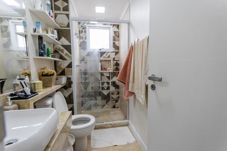 Apartamento à venda com 100m², 3 quartos e 2 vagas Apartamento à venda com 100m², 3 quartos e 2 vagasBanheiro da Suíte