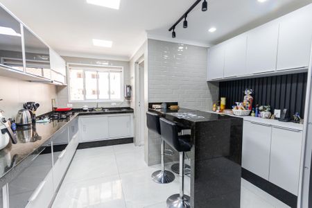 Apartamento à venda com 100m², 3 quartos e 2 vagas Apartamento à venda com 100m², 3 quartos e 2 vagasCozinha