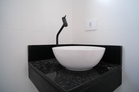 Casa à venda com 108m², 3 quartos e 2 vagasBanheiro da Suíte