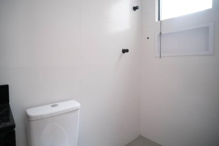 Casa à venda com 108m², 3 quartos e 2 vagasBanheiro Social